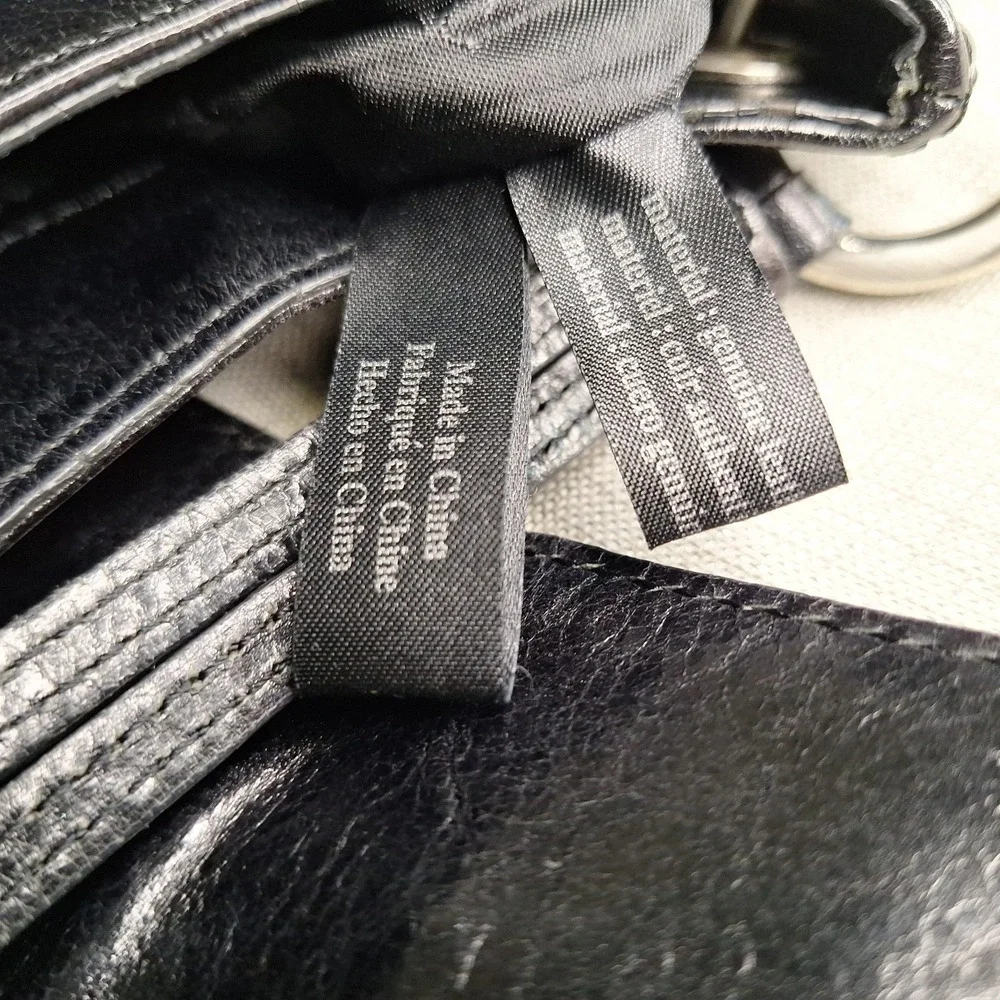 Kenneth‎ Cole New York Black Leather Med Small Hobo Buckle Accent Handbag Purse
